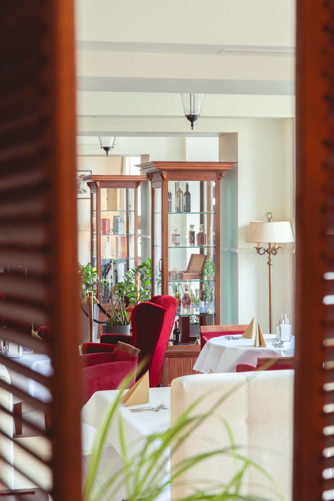 Hotel Skala Biala Podlaska Ngoại thất bức ảnh