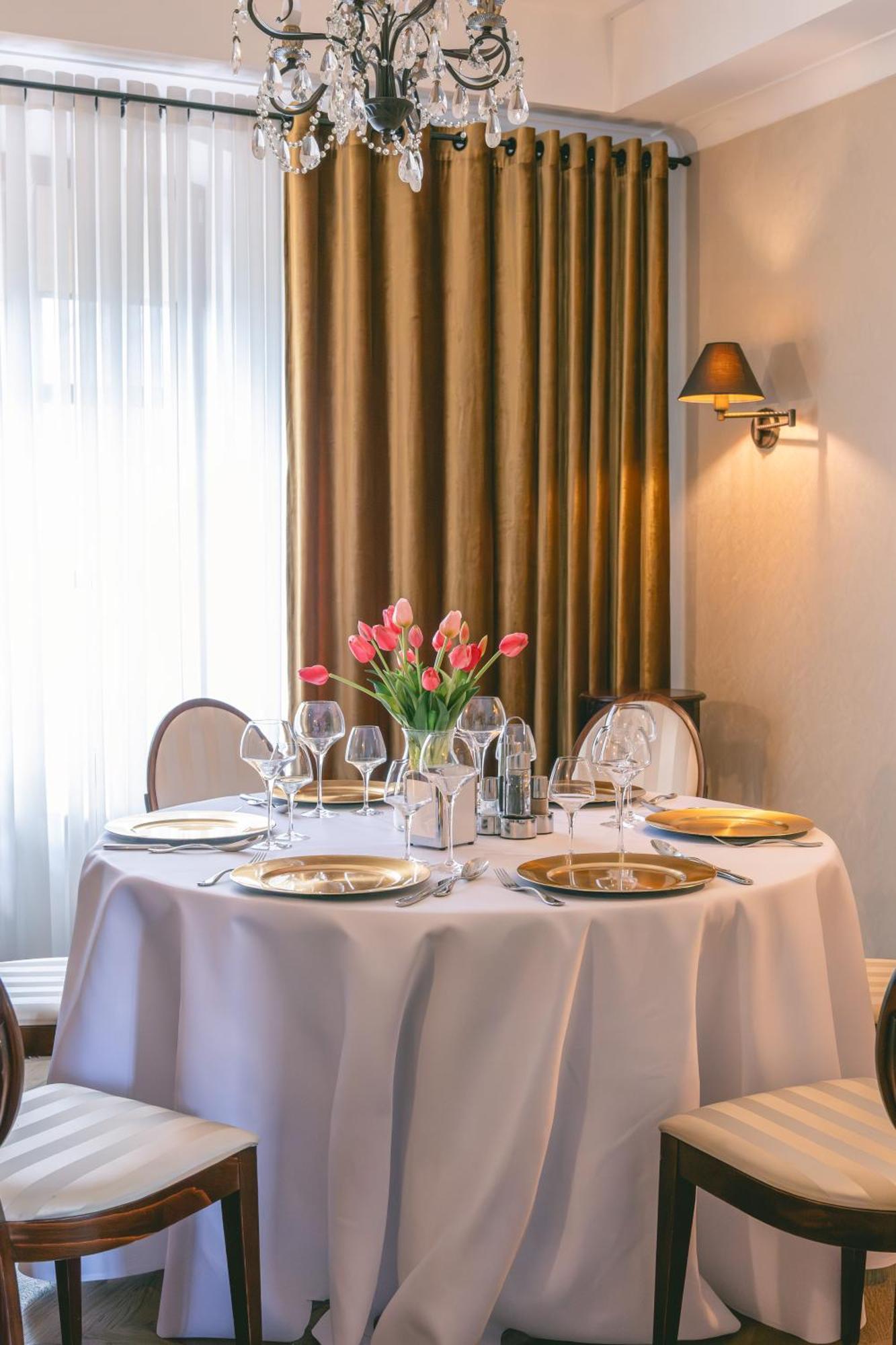 Hotel Skala Biala Podlaska Ngoại thất bức ảnh